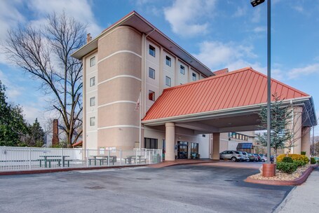 River Bend Inn - Image 33