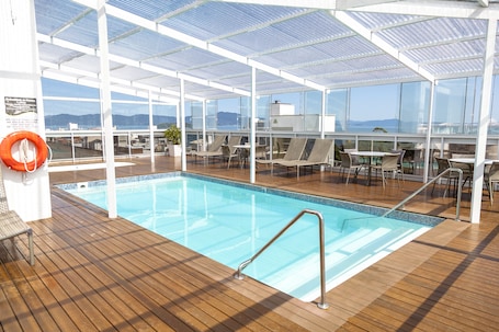 Indoor pool. Hotel Canasvieiras In