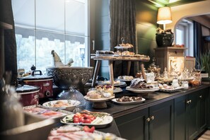 Petit déjeuner buffet compris tous les jours