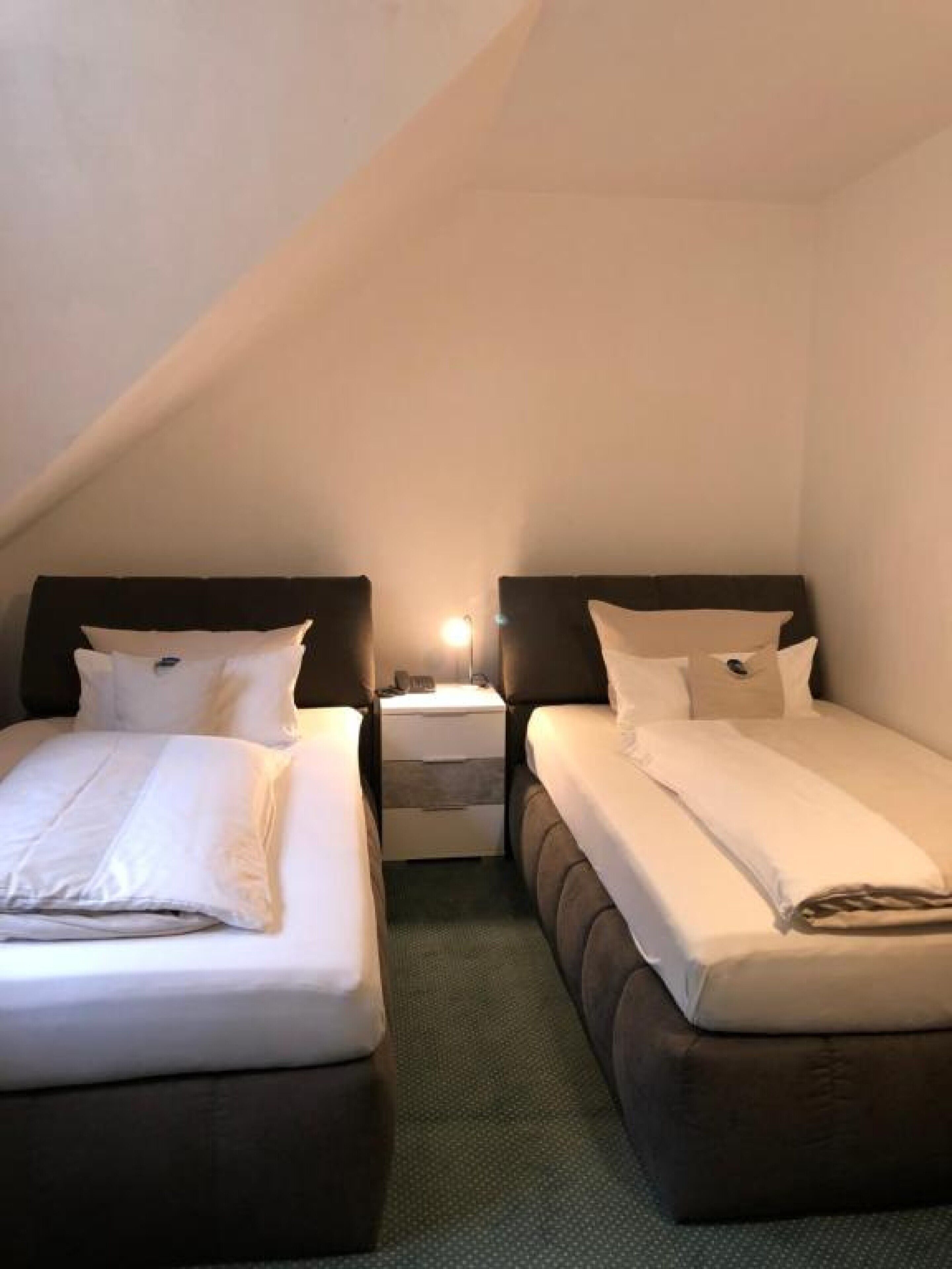 standard double room | 1 bedroom, premium bedding, in-room safe, soundproofing
