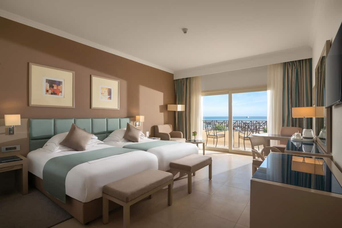 Standard Room, Sea View | Egyptian cotton sheets, hypo-allergenic bedding, down comforters