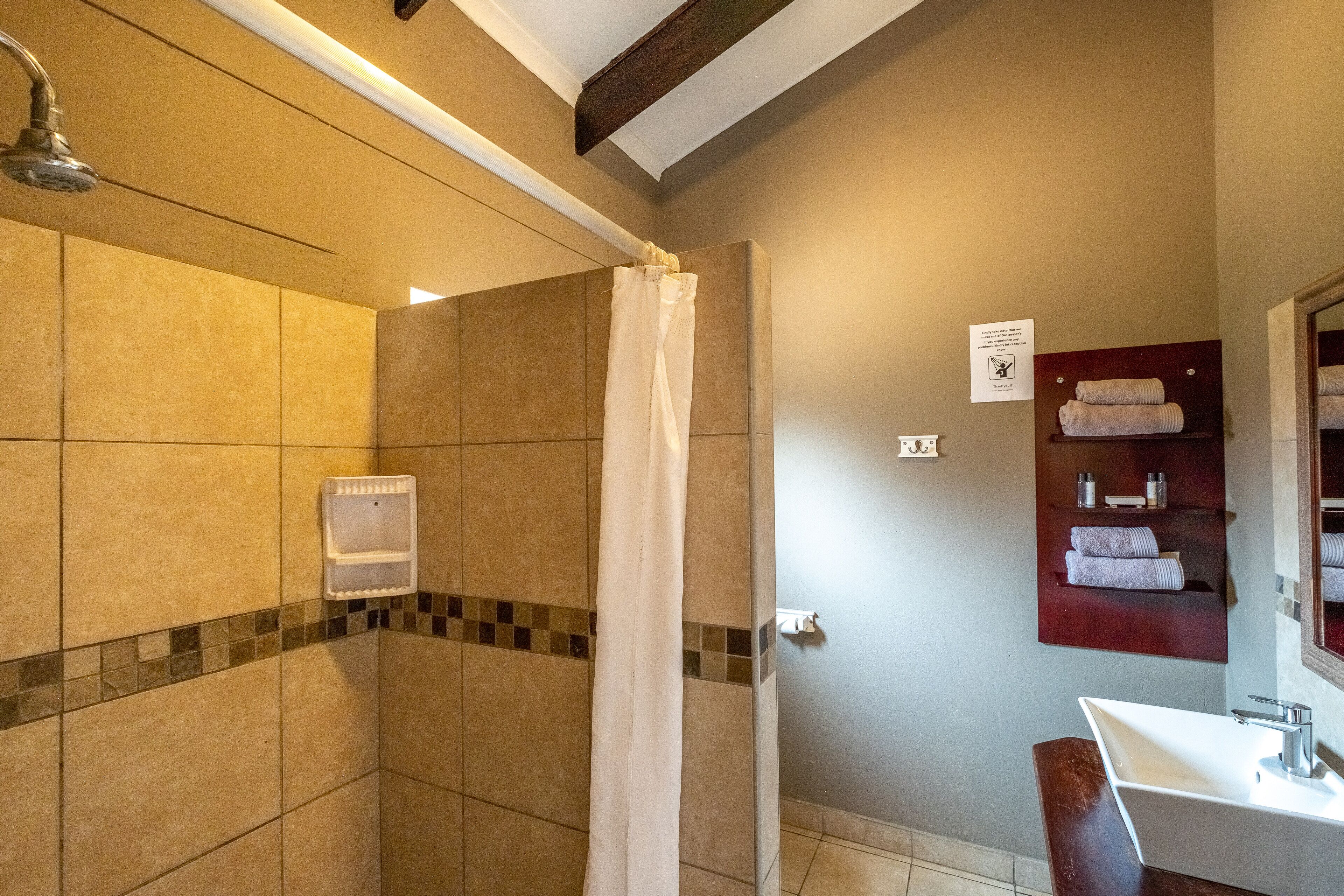 Self-Catering Chalets  | Bathroom