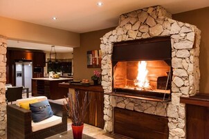 Coffee/tea maker, electric kettle