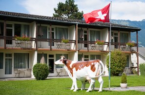 Exterior - Jungfrau Hotel Annex Alpine Inn (Wilderswil)