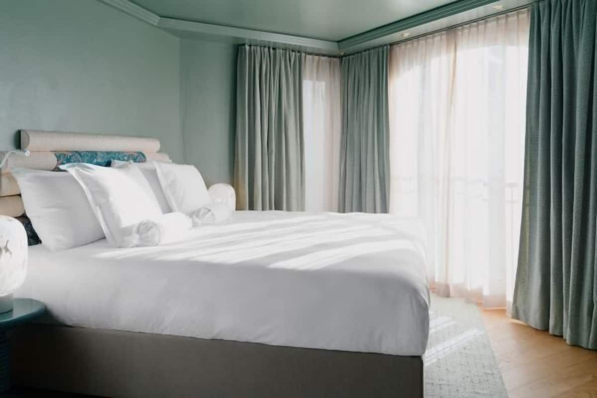 1 chambre, literie hypoallergénique, couette en duvet d'oie, minibar