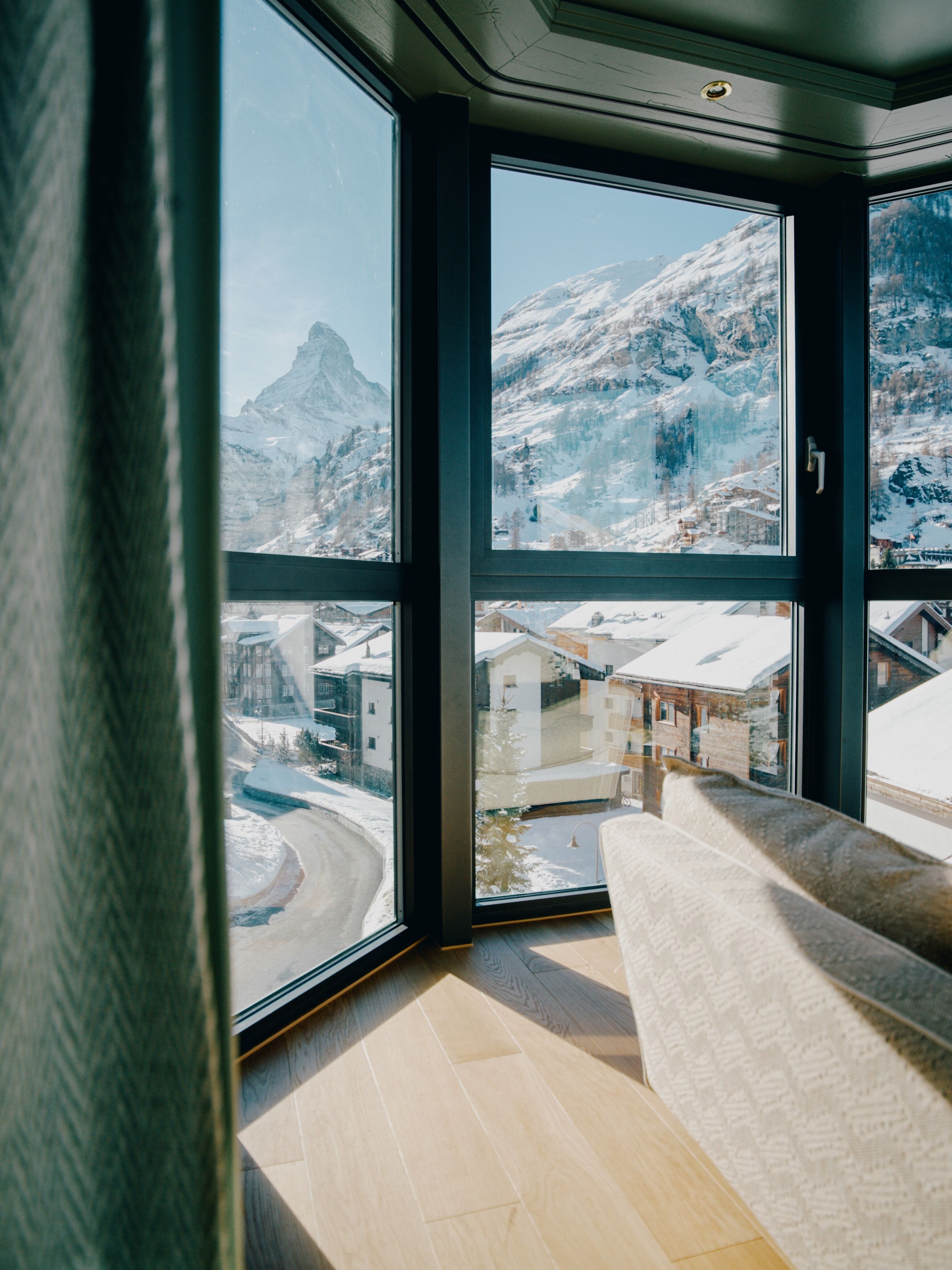 panorama suite with matterhorn view | view from room