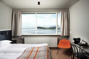 Double Room (with Glacier View) | Desk, free WiFi, bed sheets - Höfn - Berjaya Iceland Hotels (Höfn)