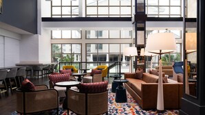 Lobby - Hilton Garden Inn Charleston Waterfront/Downtown (Charleston)