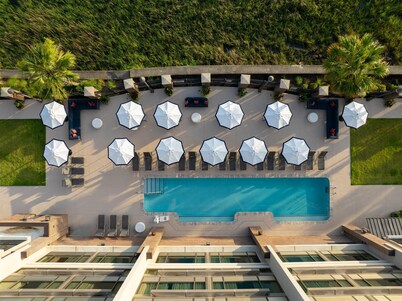 Hilton Garden Inn Charleston Waterfront/Downtown