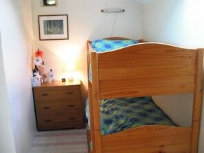 Phòng (Bunk beds)