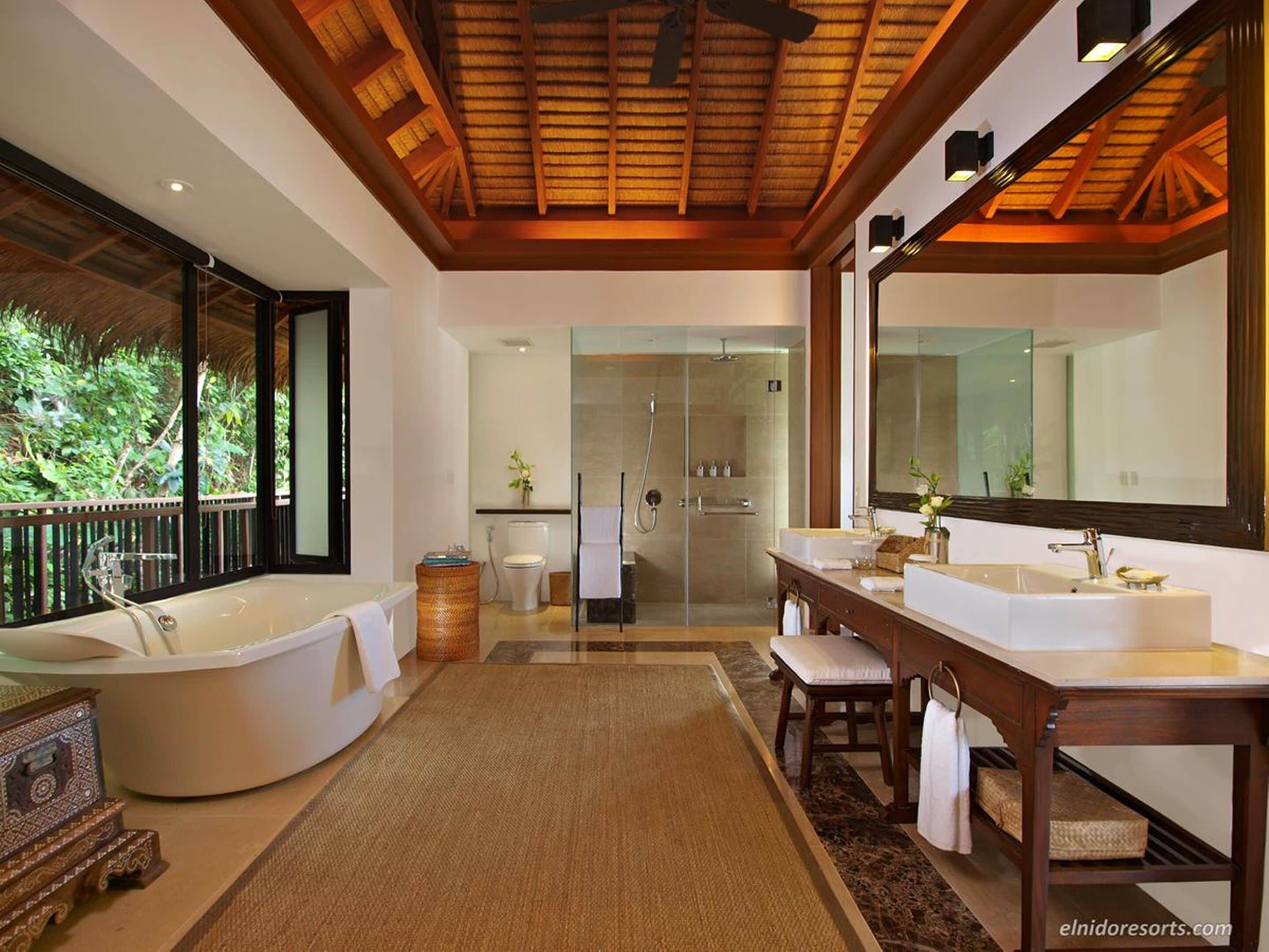 villa (canopy villa) | bathroom | free toiletries, hair dryer, bathrobes, slippers