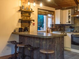 Premium Cottage, Ensuite, Garden View (The Retreat) | Miscellaneous