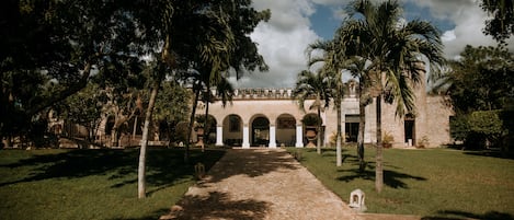 Façade de lâhĂ©bergement
