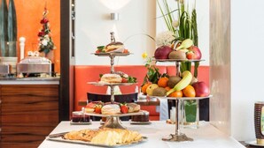 Desayuno estilo bufé
