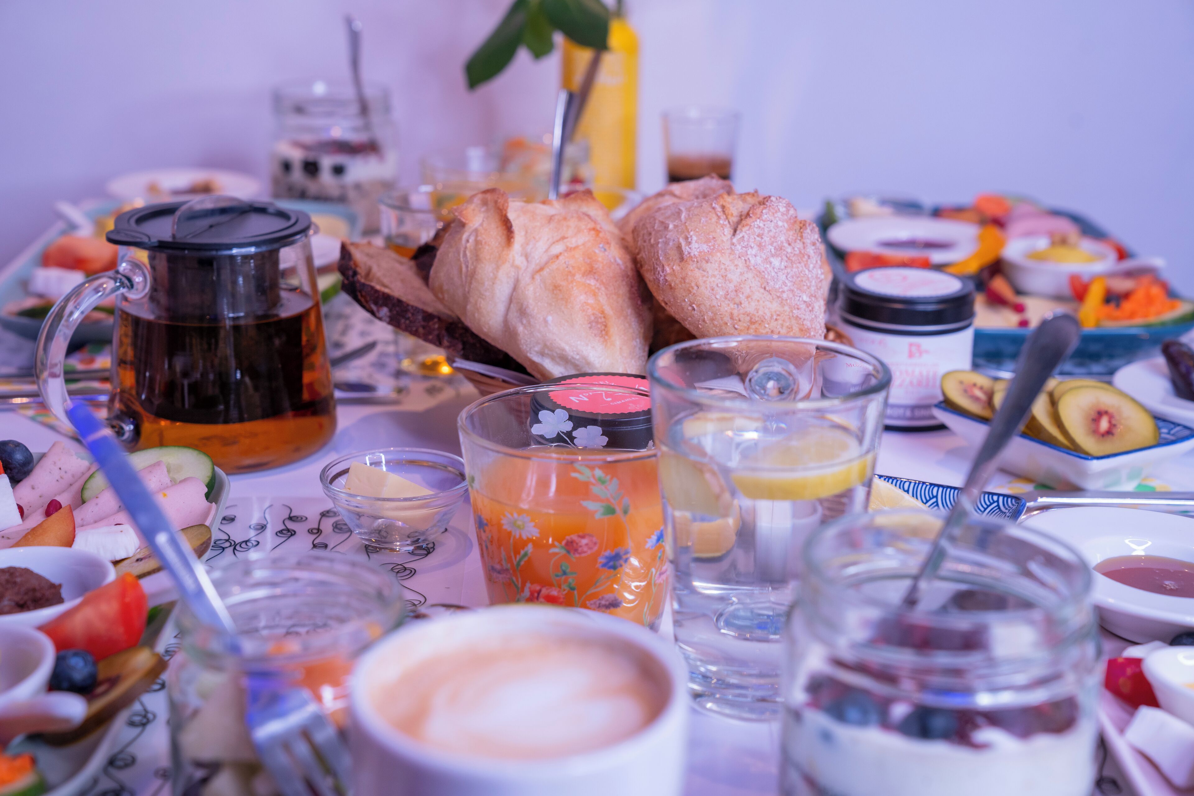 comfort single room | desk, laptop workspace, soundproofing, free wifi