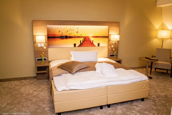 Chambre Double Supérieure, accessible aux personnes à mobilité réduite | 18 chambres, draps en coton égyptien, literie de qualité supérieure