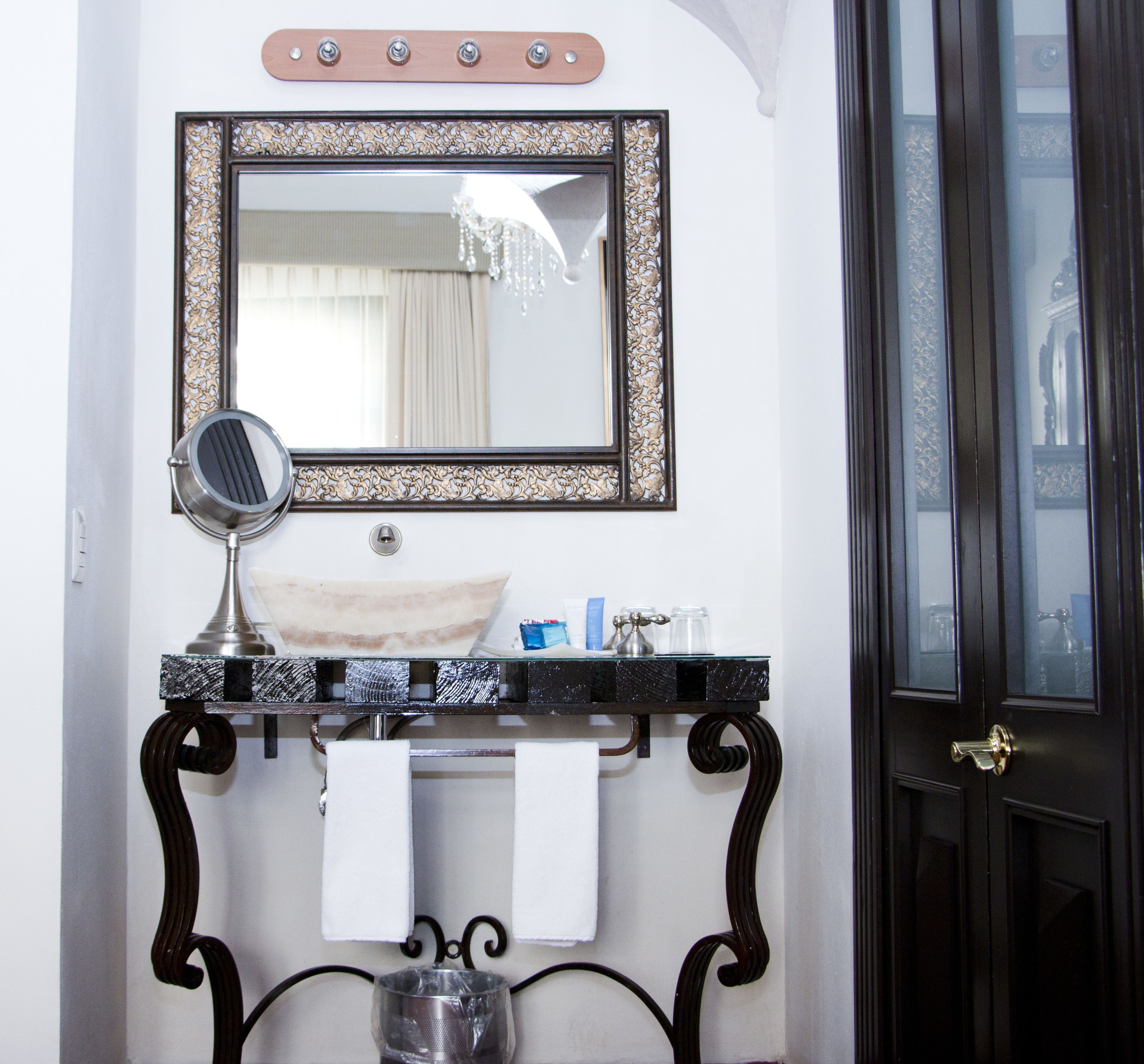 Photo - HERENCIA By Hosting House