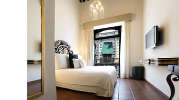 Standard Room | Premium bedding, down duvets, in-room safe, iron/ironing board