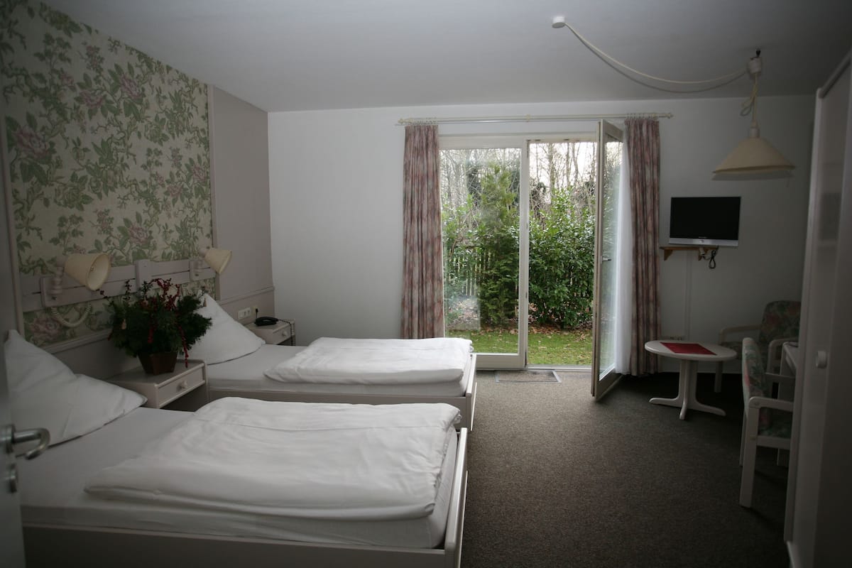 Standard Double Room | Individually furnished, cribs/infant beds, rollaway beds, free WiFi