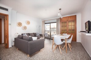 Desk, iron/ironing board, WiFi - Bahia (Santa Eulalia del Rio)