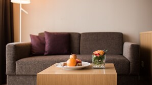 Comfort Double Room | 1 bedroom, in-room safe, desk, cribs (free) - Hotel Krone Steinenbronn (Steinenbronn)