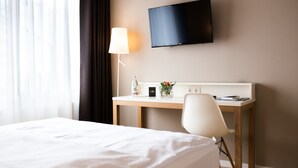 Comfort Single Room | 1 bedroom, in-room safe, desk, cribs (free) - Hotel Krone Steinenbronn (Steinenbronn)