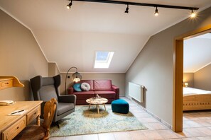 套房 | 防过敏的被褥、迷你吧、办公桌、笔记本电脑工作区