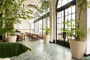 Breakfast, lunch served; local and international cuisine, garden views 