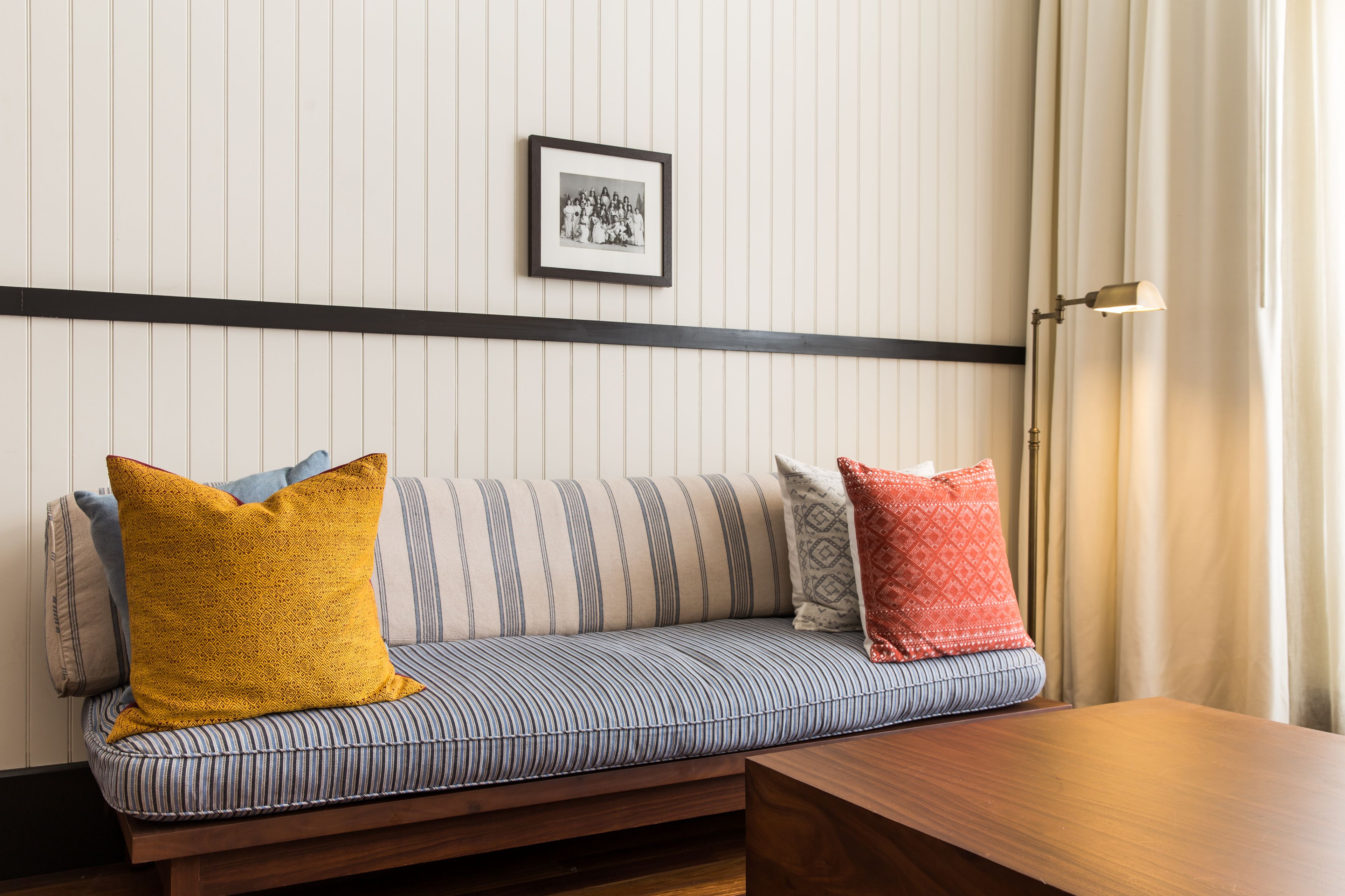 40-inch plasma tv with digital channels, tv, ipod dock