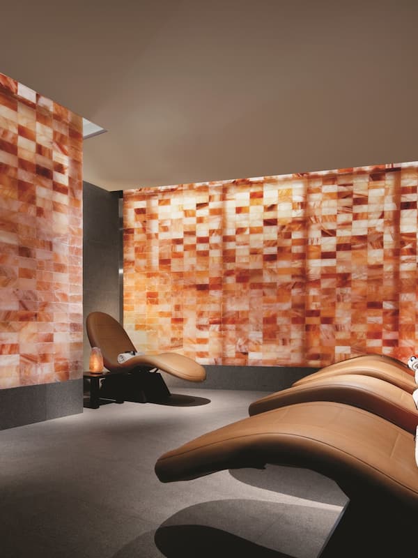 Sauna, hot tub, steam room, body treatments, aromatherapy