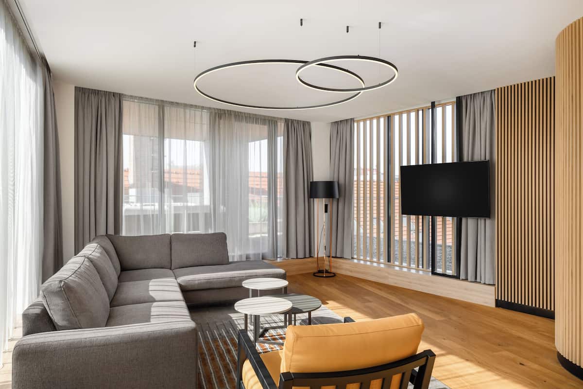 Executive Studio Suite | Living area