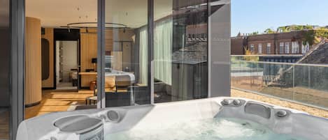 Executive Studio Suite | Living area