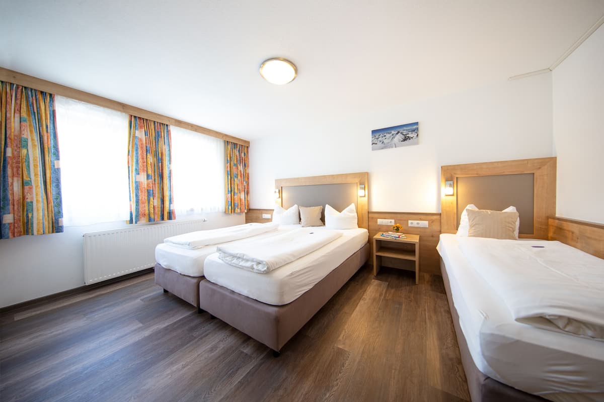 apartment typ 5 (plus  50 eur cleaning fee) | in-room safe, free wifi, bed sheets