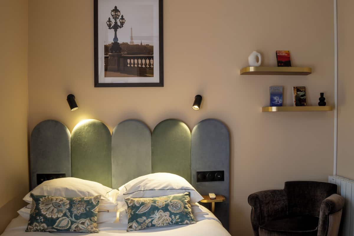 Tiny Double Room (9 sq meter) | Premium bedding, in-room safe, desk, blackout curtains