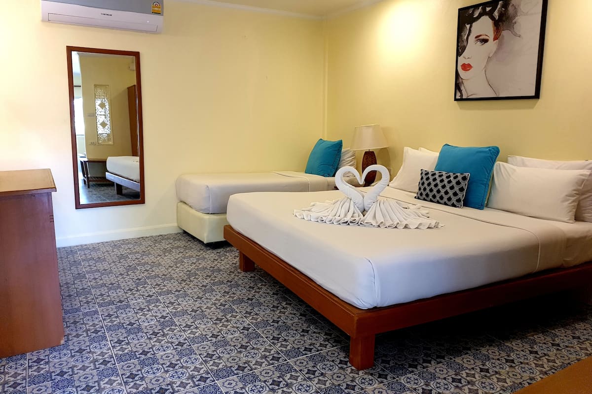 New Deluxe A 3 Pax | Minibar, coffre-fort, accès au Wi-Fi (inclus)