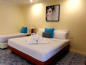 New Deluxe A 3 Pax | 迷你吧、客房内保险箱、免费 WiFi