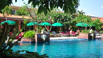 Outdoor pool, pool umbrellas, sun loungers