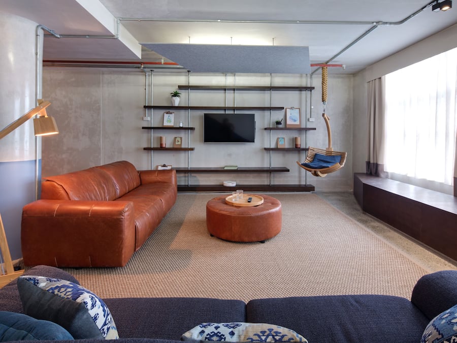 Ropa de cama de alta calidad, colchones con acolchado adicional, minibar