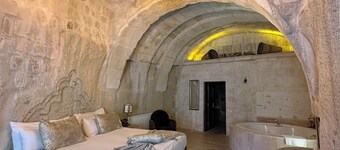 Ortahisar Cave Hotel