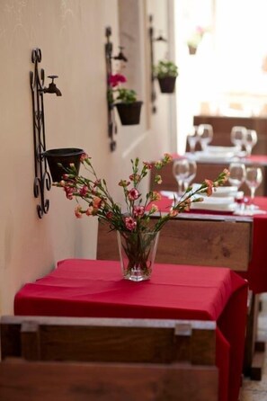 Dining - Diocletian Hotel (Split)