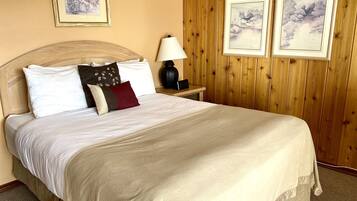 1 bedroom, blackout drapes, iron/ironing board, free WiFi