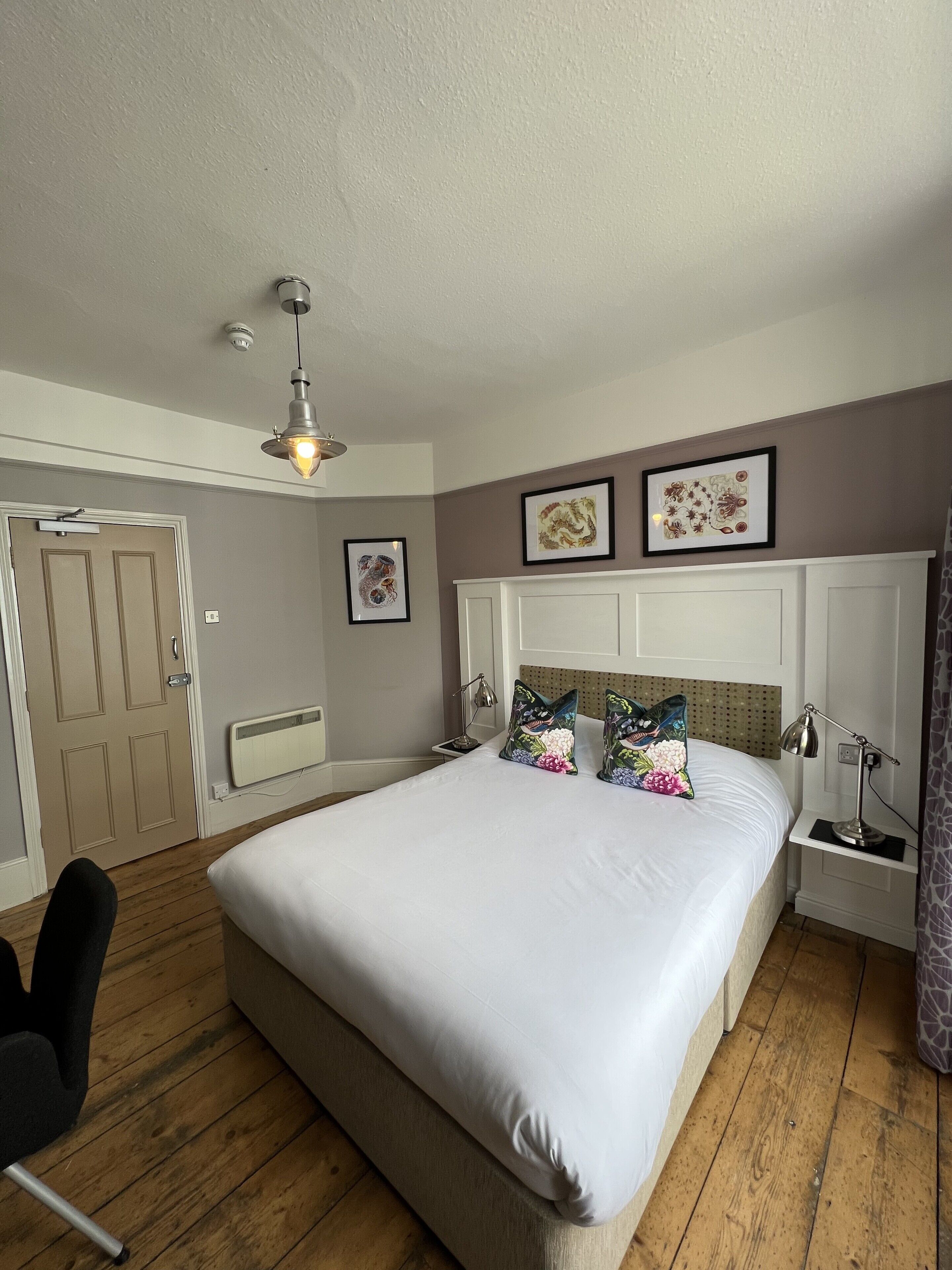 Double Room (Room 3) | WiFi (free)
