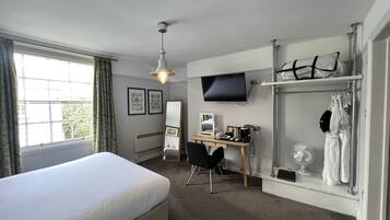 Double Room (Room 5) | WiFi (free)