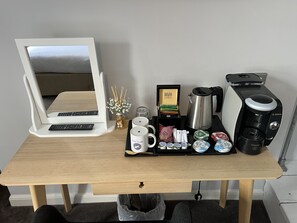 Double Room (Room 5) | Free WiFi - The White Horse (Maldon)