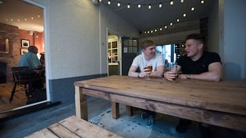 Bar (in der Unterkunft)
