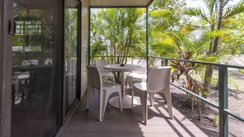 Cabana (One Bedroom Cabin) | Fachada