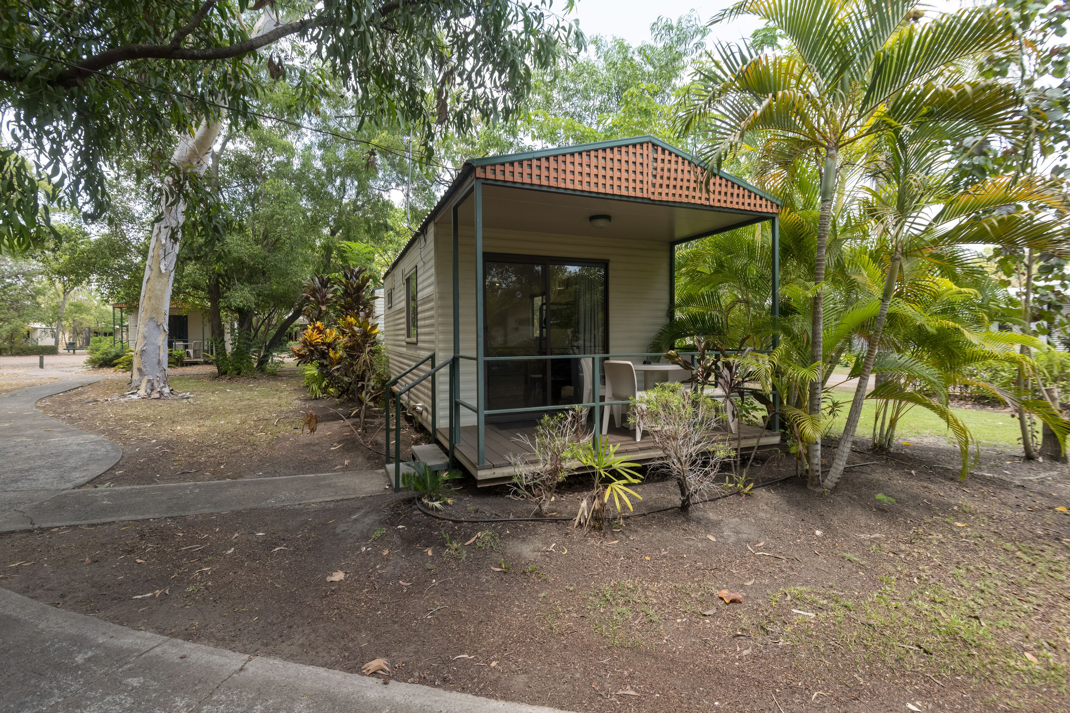 小屋 (Studio) | 床單