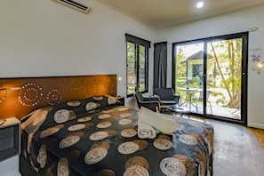 Queen Bungalow