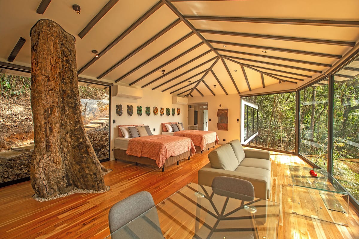 The Terraces | Premium bedding, down comforters, minibar, in-room safe