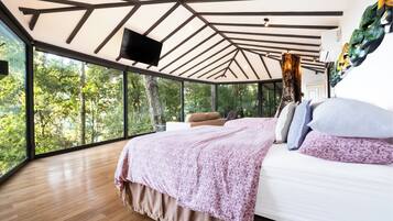 The Terraces | Premium bedding, down duvets, minibar, in-room safe